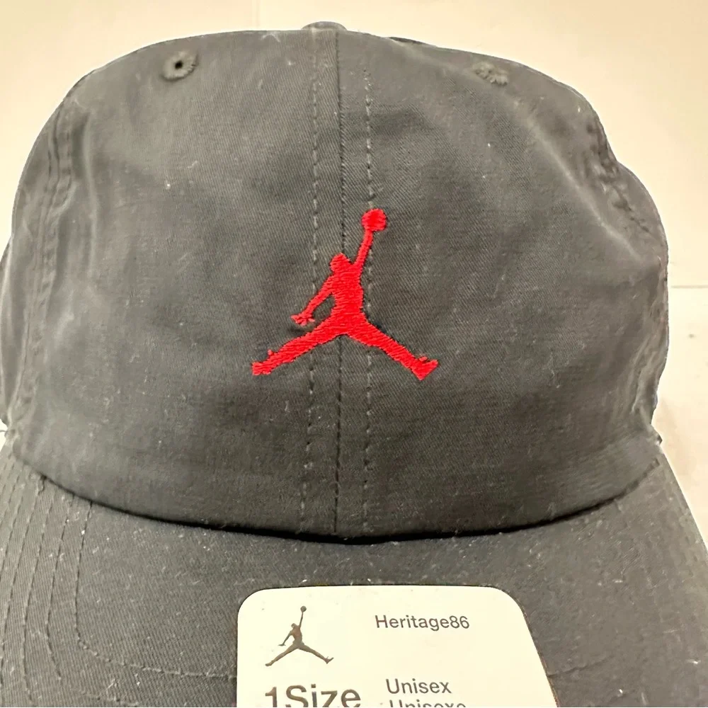 Jordan Black and Red Jumpman Hat - Picture 6 of 10